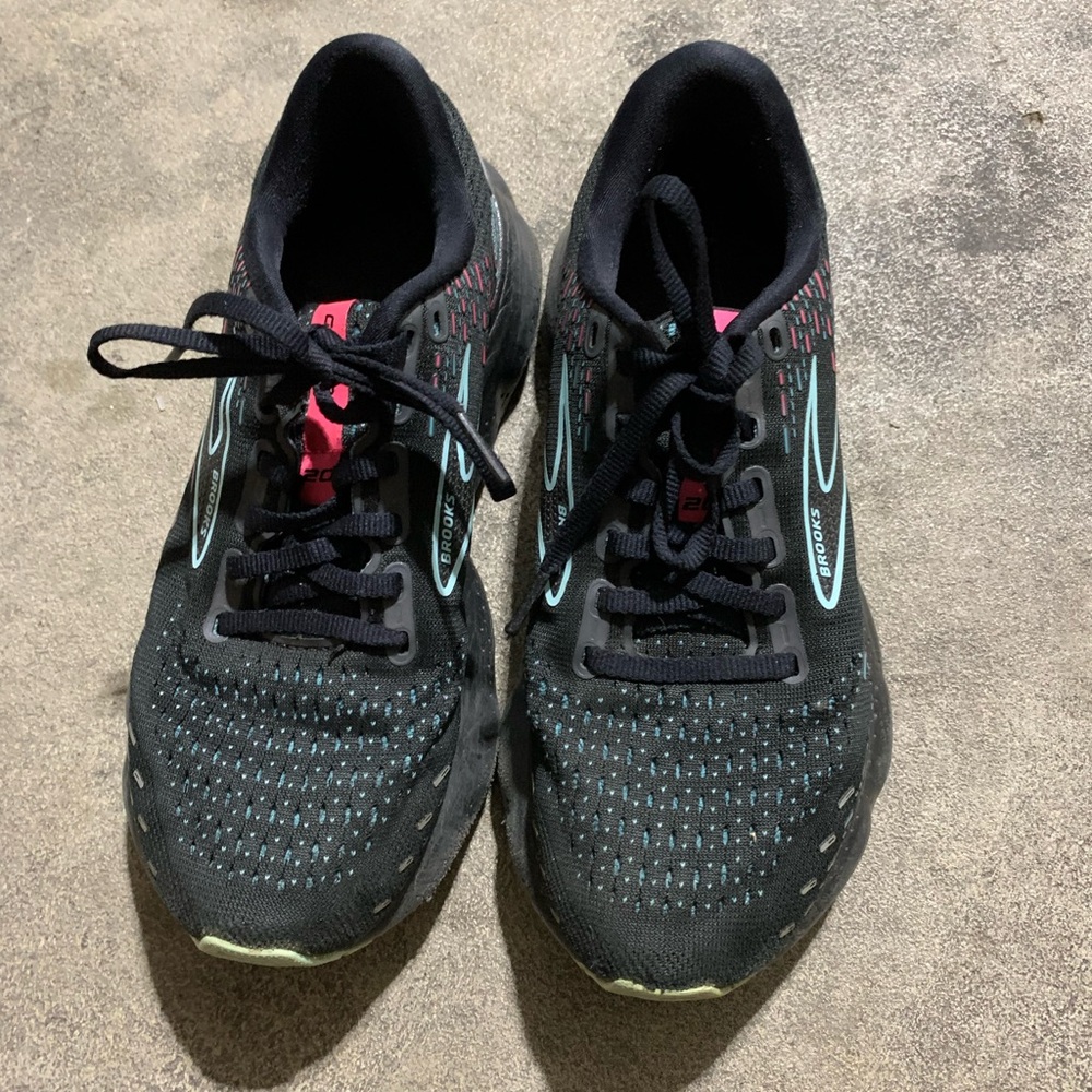 BOOKS | Shoes | BROOKS GLYCERIN 2 |Black and Pink Athletic Shoes | Women 7